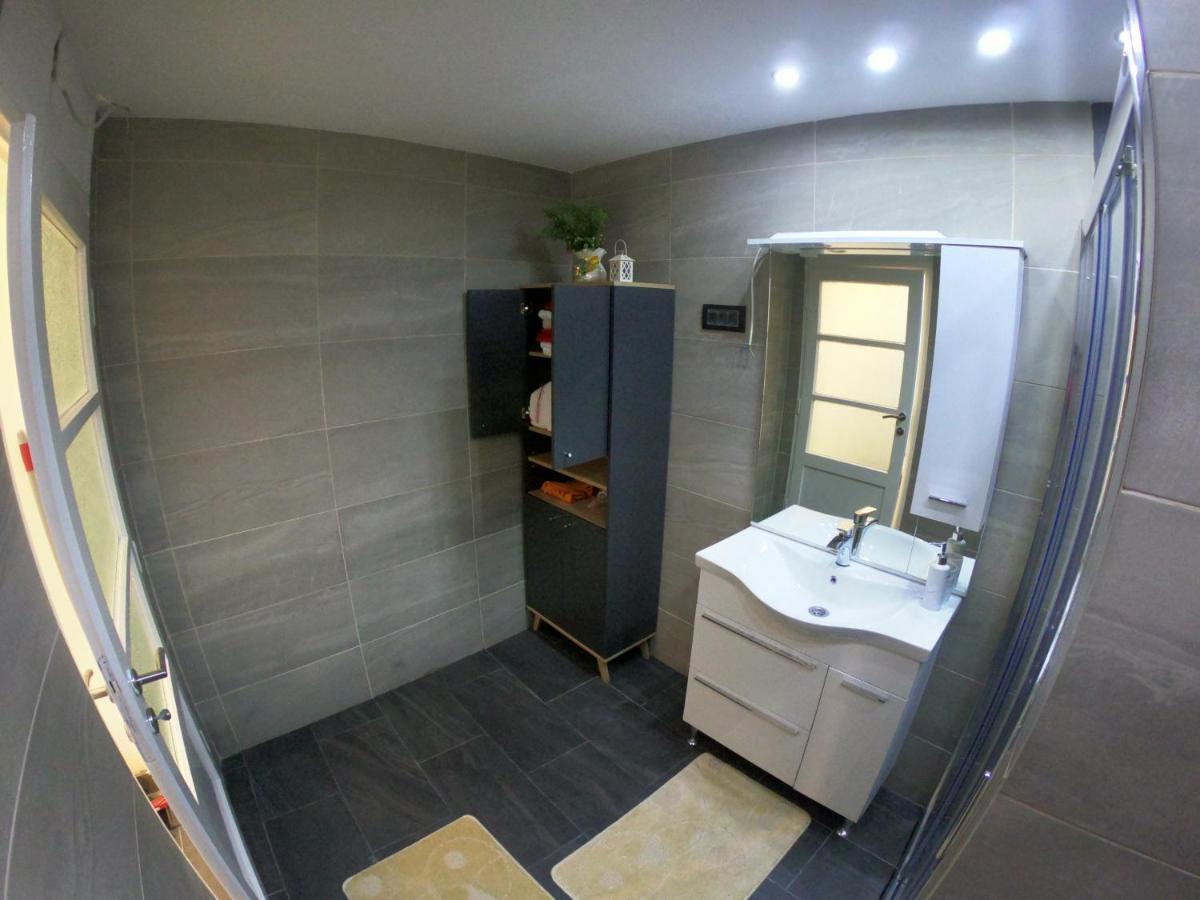 Apartmani Majetic Omišalj Esterno foto