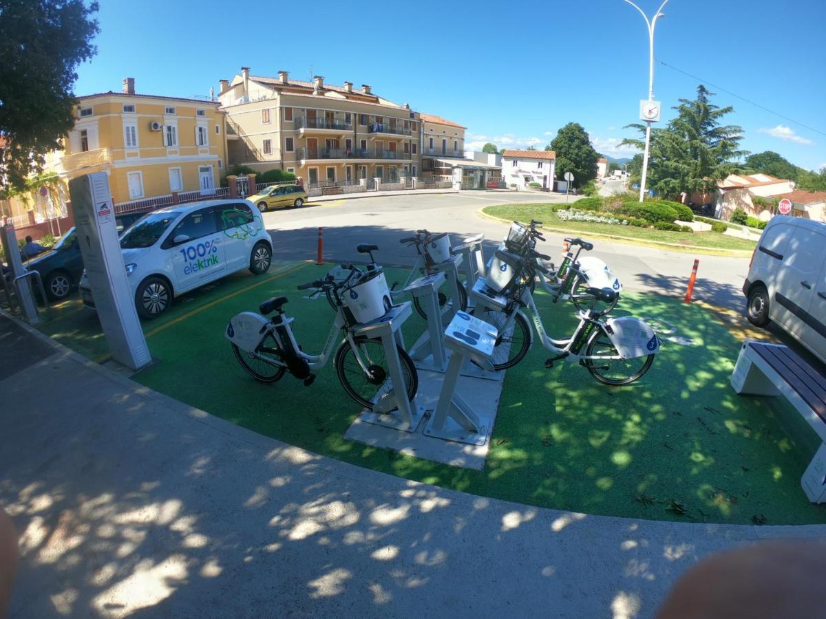 Apartmani Majetic Omišalj Esterno foto