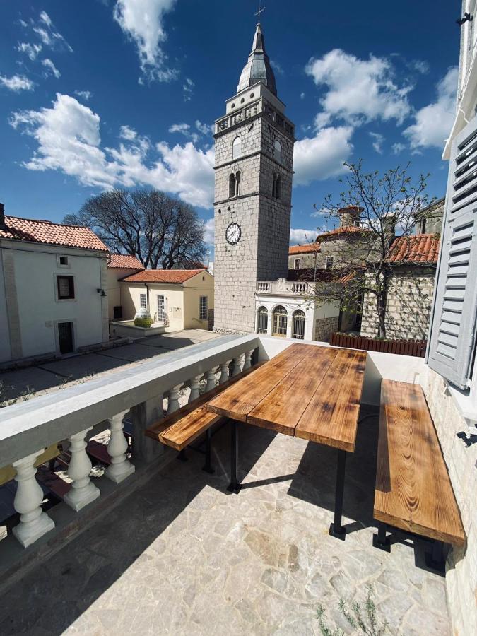 Apartmani Majetic Omišalj Esterno foto